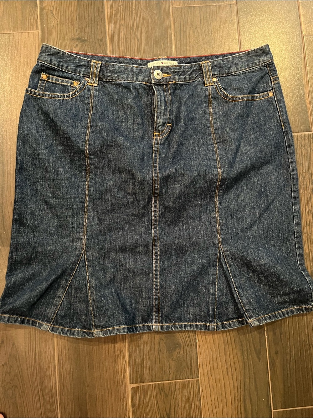 Tommy Hilfiger Dark Wash Denim Skirt